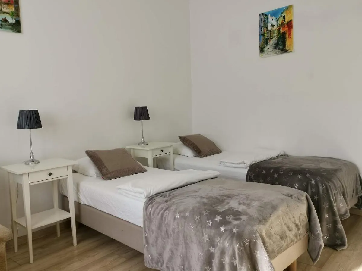 Studio Dyminska Varsavia 0*,  Polonia